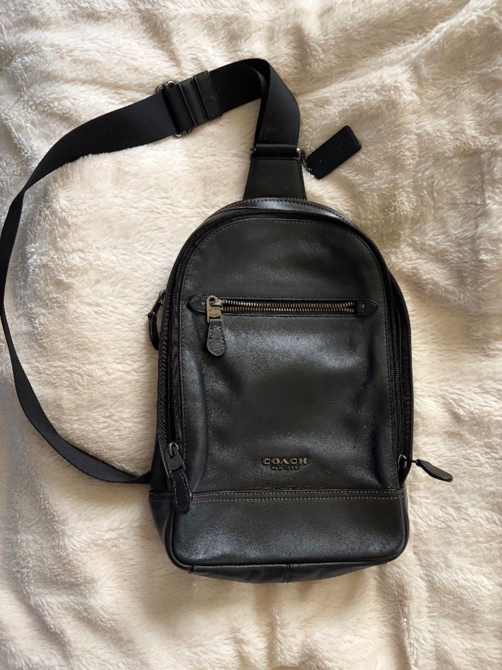 Coach Graham Sling Bag